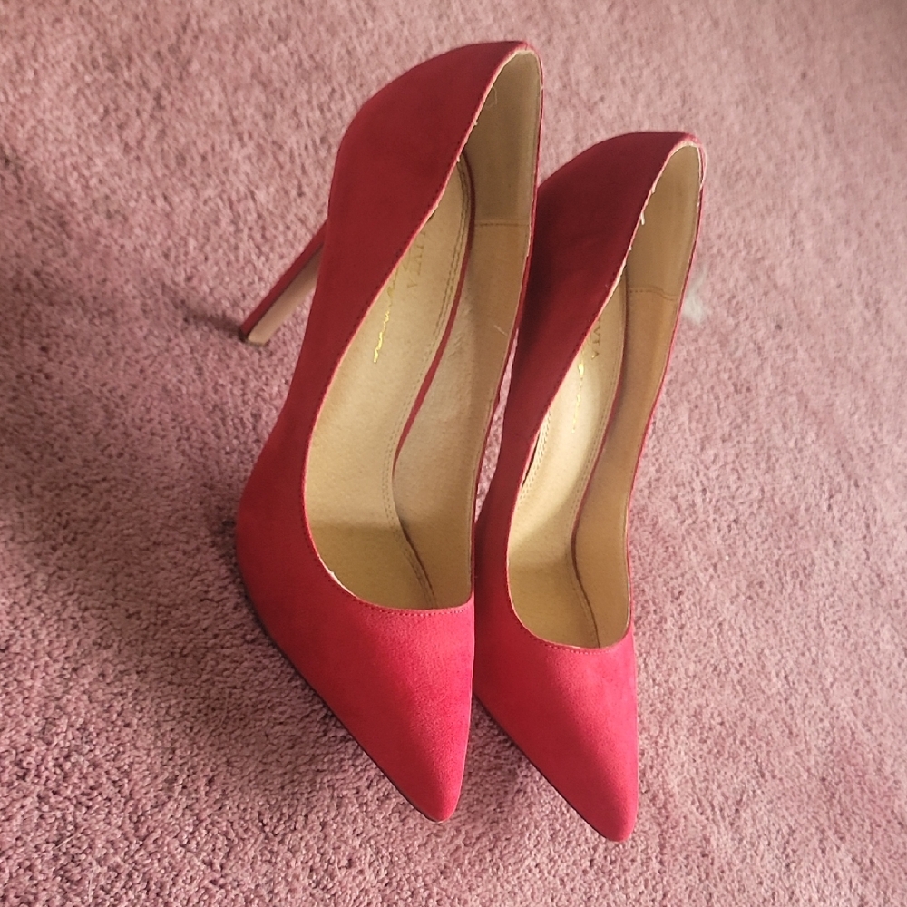 Chic Red Suede Women's Heels